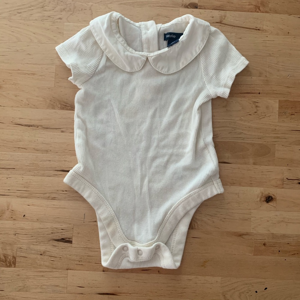 Baby Gap Peter Pan collar onesie